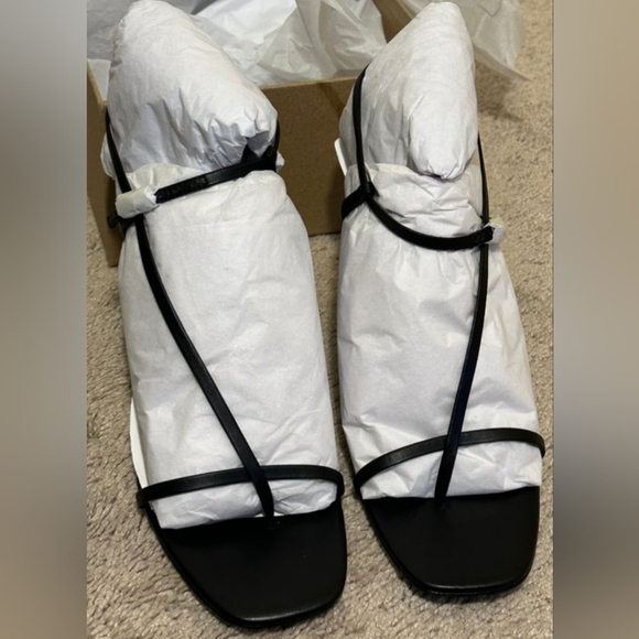 Reformation Ivy Heels, Black, Size 9. NWT - Picture 4 of 5